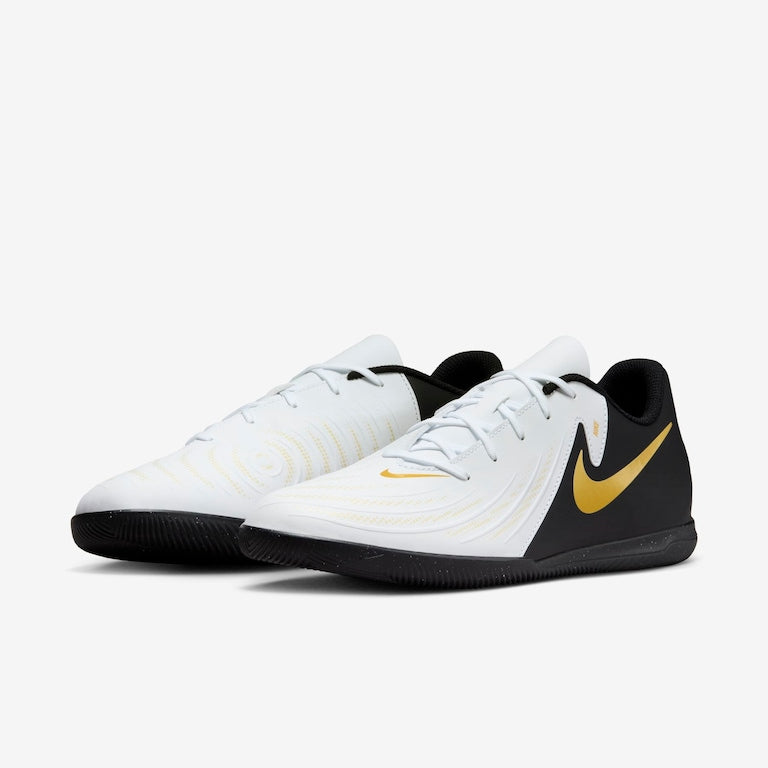 Chuteira Nike Phantom GX II Club Futsal