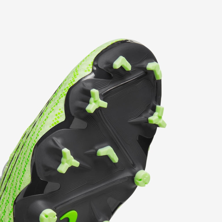 Chuteira Nike Phantom GX Academy Campo