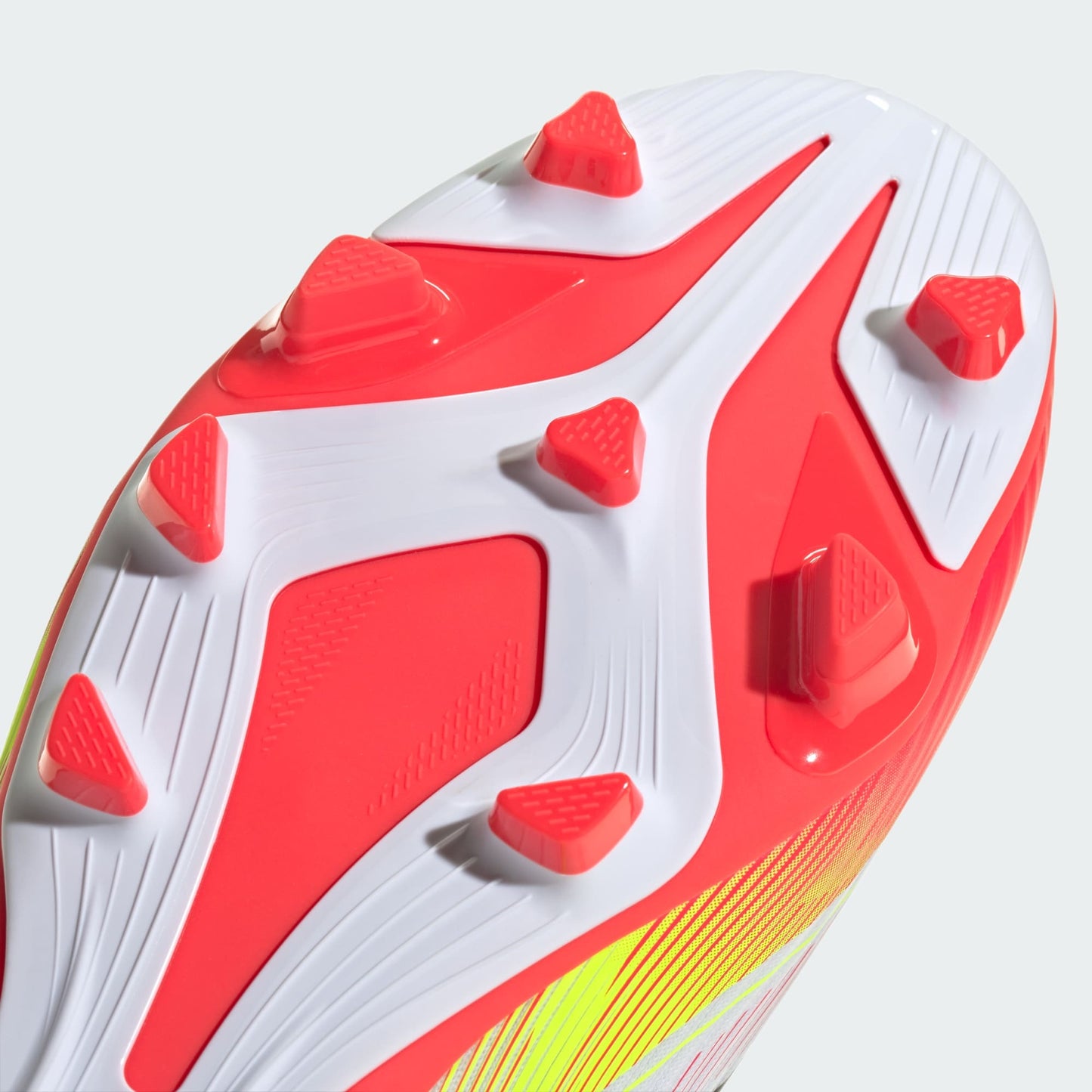 Chuteira Adidas F50 Club Firm/Multi-Ground Campo