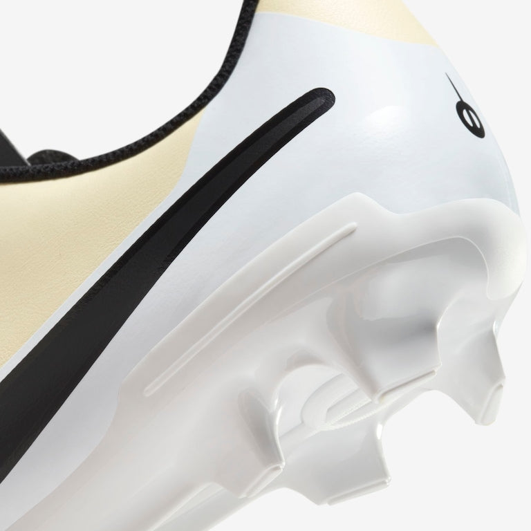 Chuteira Nike Tiempo 10 Club Campo