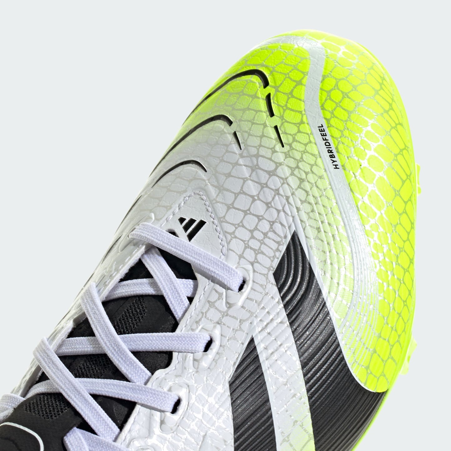 Chuteira Adidas Predator League Firm/Multi-Ground Campo