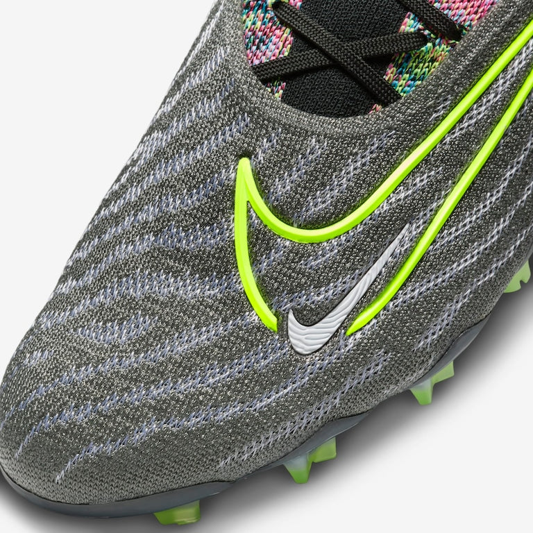 Chuteira Nike Phantom GX Elite Fusion Campo