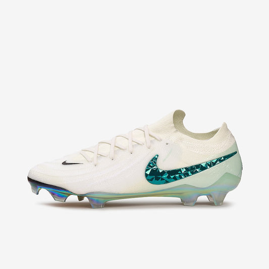 Chuteira Nike Phantom GX II Elite Campo