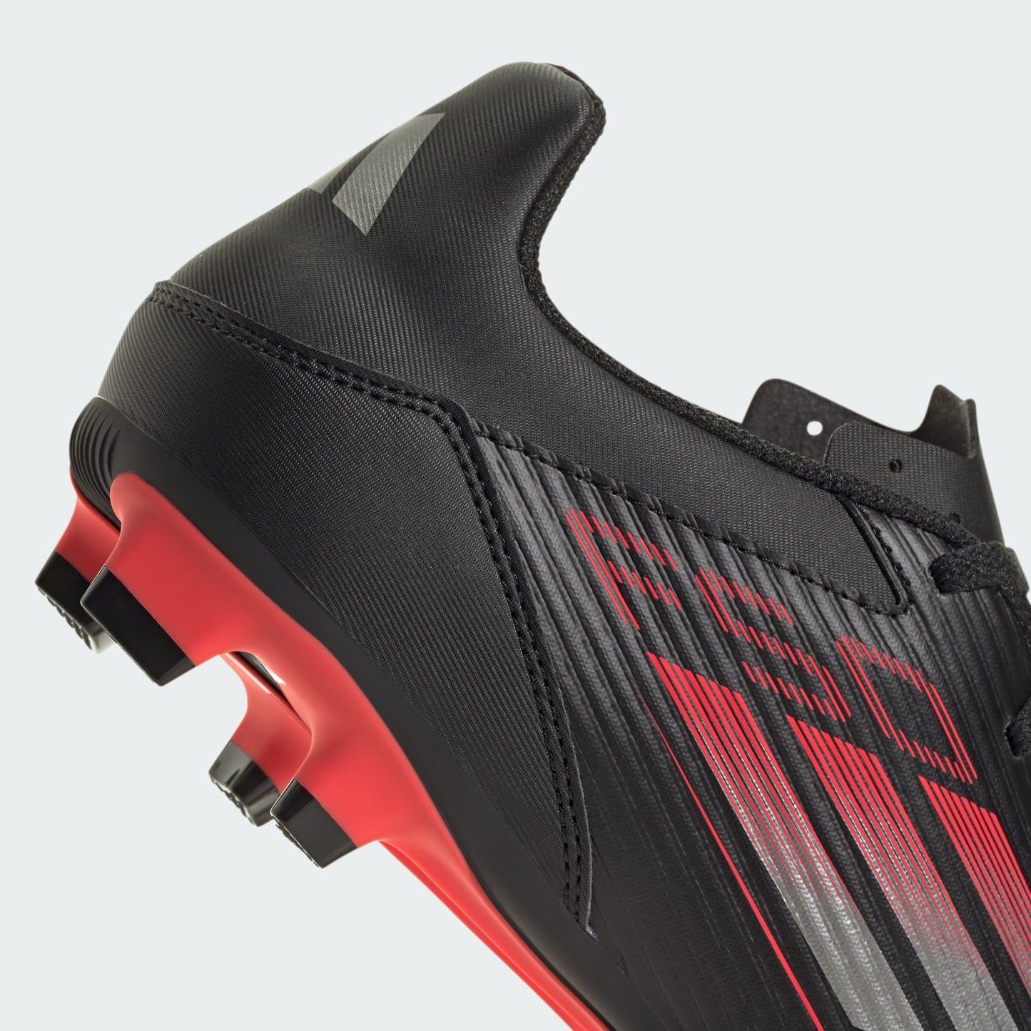 Chuteira Adidas F50 Club Firm/Multi-Ground Campo