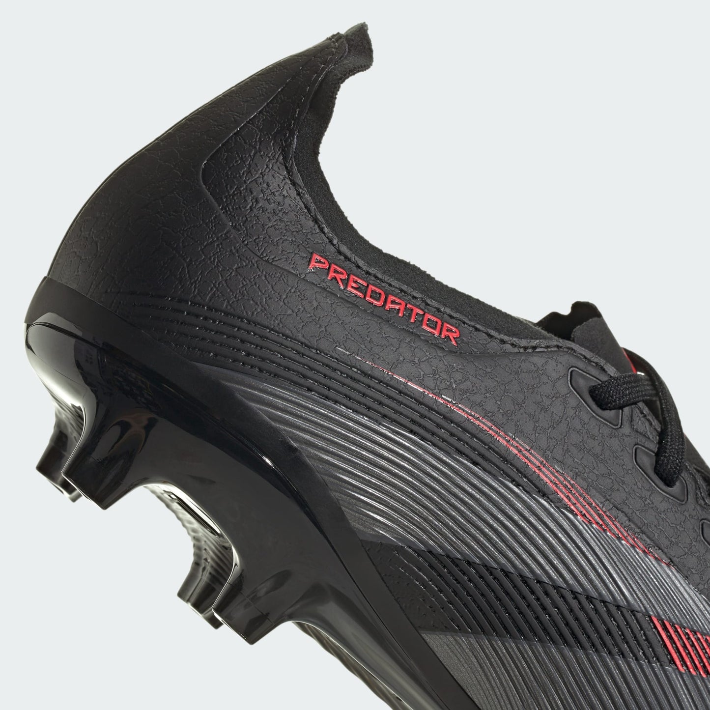 Chuteira Adidas Predator League Firm/Multi-Ground Campo