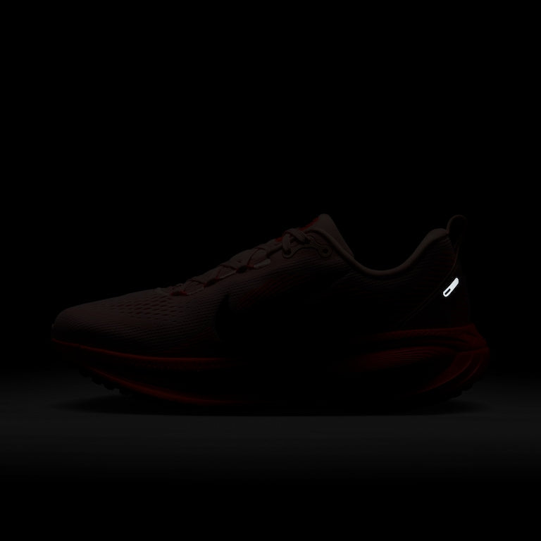 Tênis Nike Vomero 18 Feminino