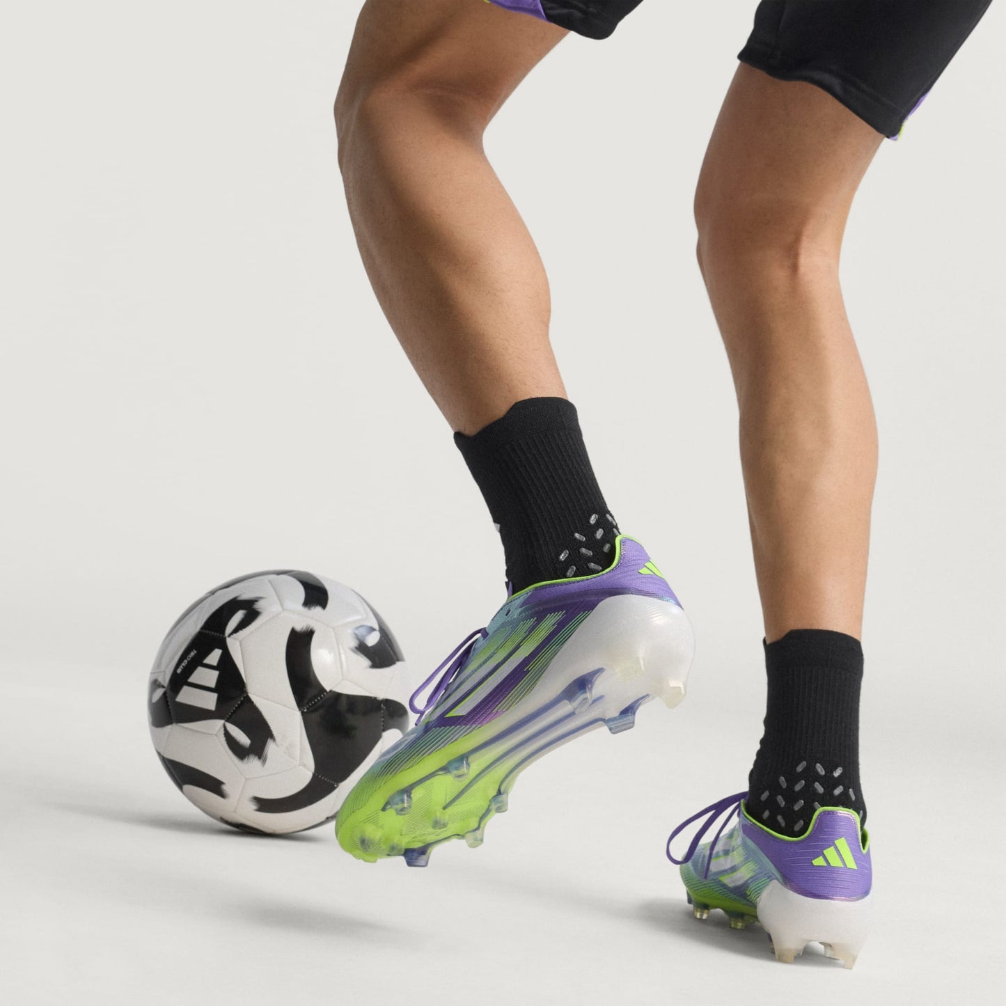 Chuteira Adidas F50 Elite Campo