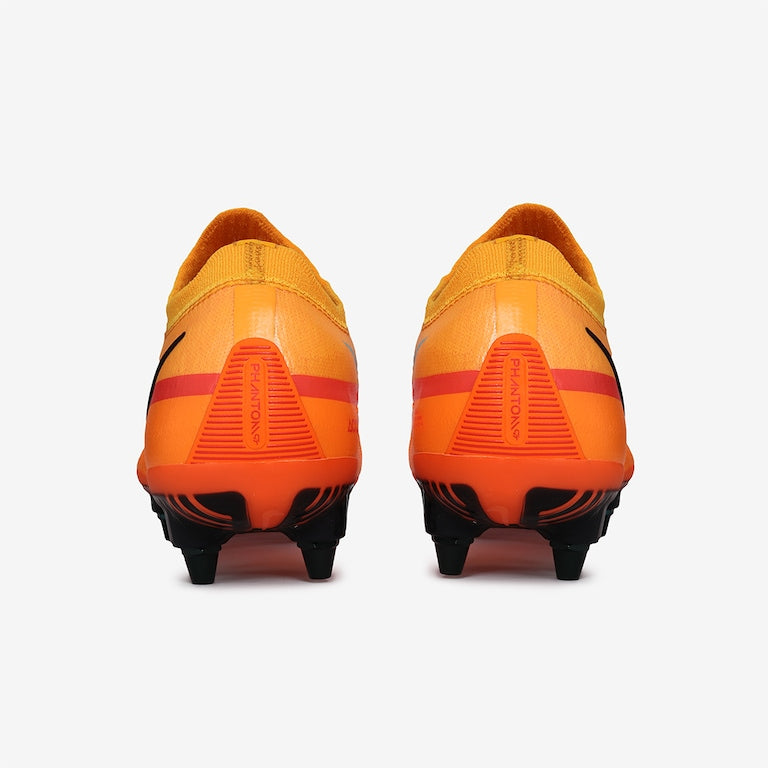 Chuteira Nike Phantom GT2 Elite SG Pro Campo