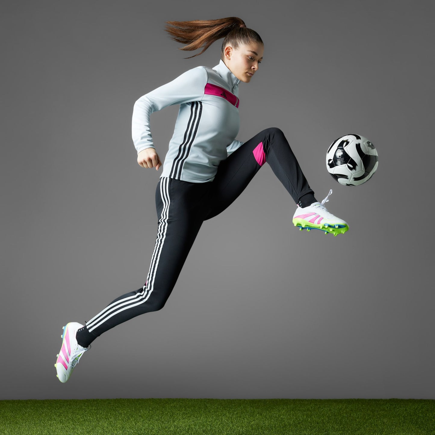 Chuteira Adidas Predator League Firm/Multi-Ground Campo