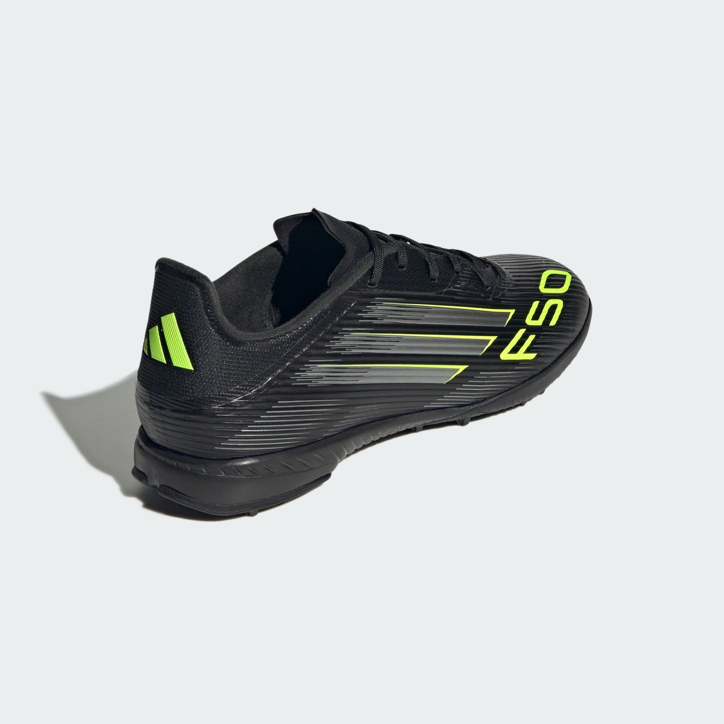 Chuteira Adidas F50 Club Society