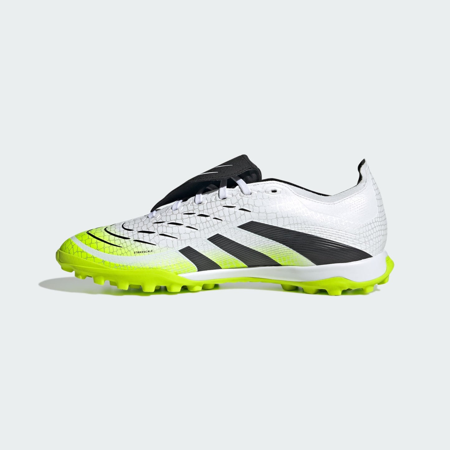 Chuteira Adidas Predator League Fold-Over Society