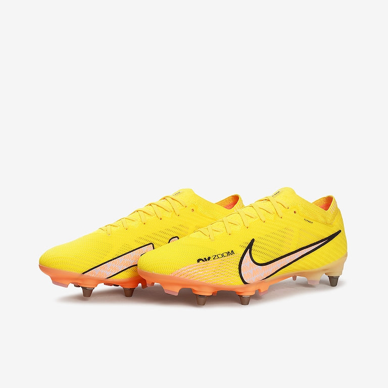 Chuteira Nike Mercurial Vapor 15 Elite SG Pro Campo