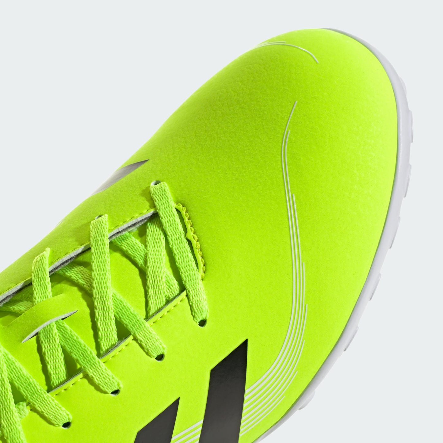Chuteira Adidas Predator 25 Essentials Society