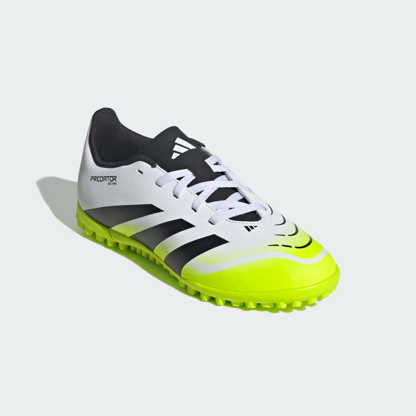 Chuteira Adidas Predator Club Infantil Society