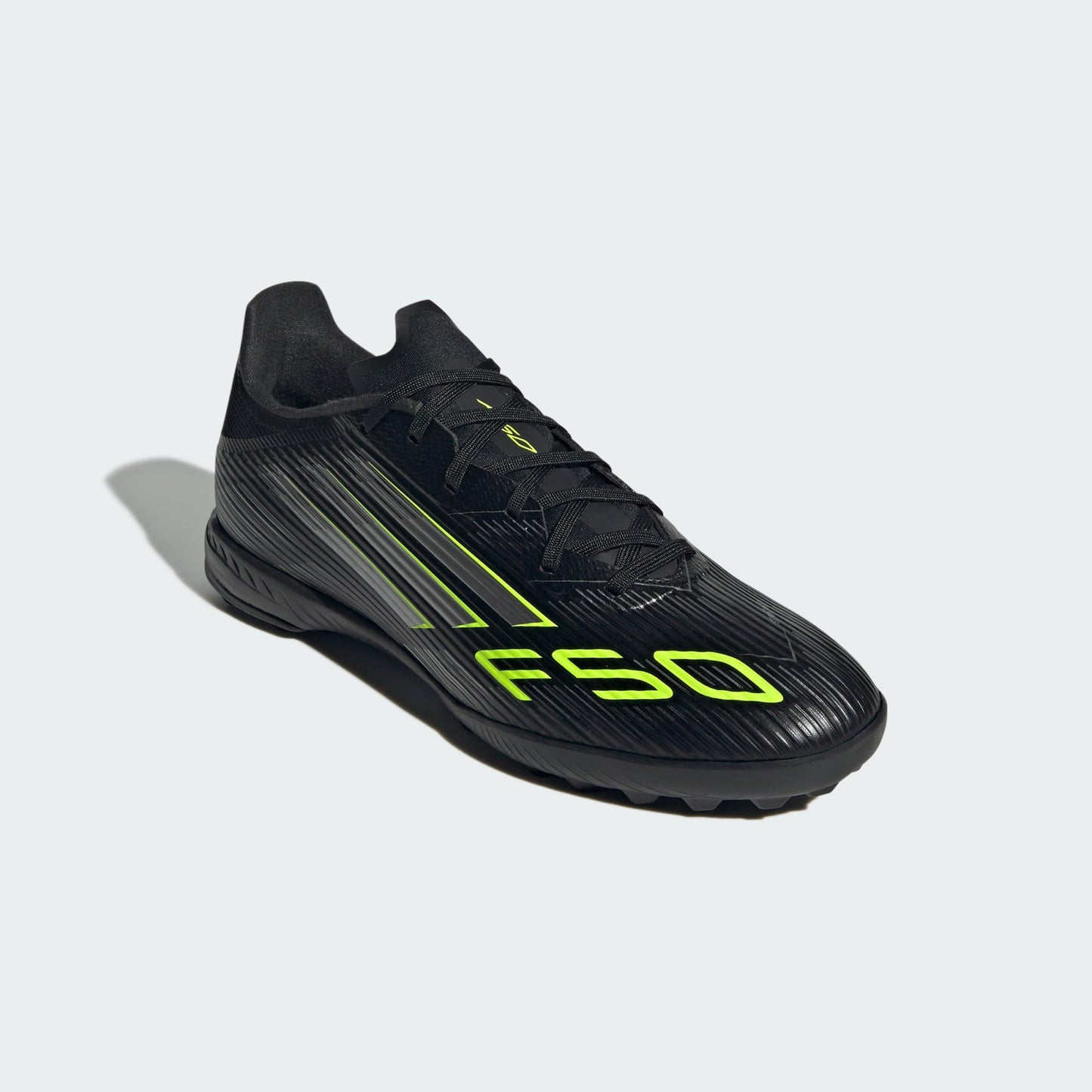 Chuteira Adidas F50 Club Society