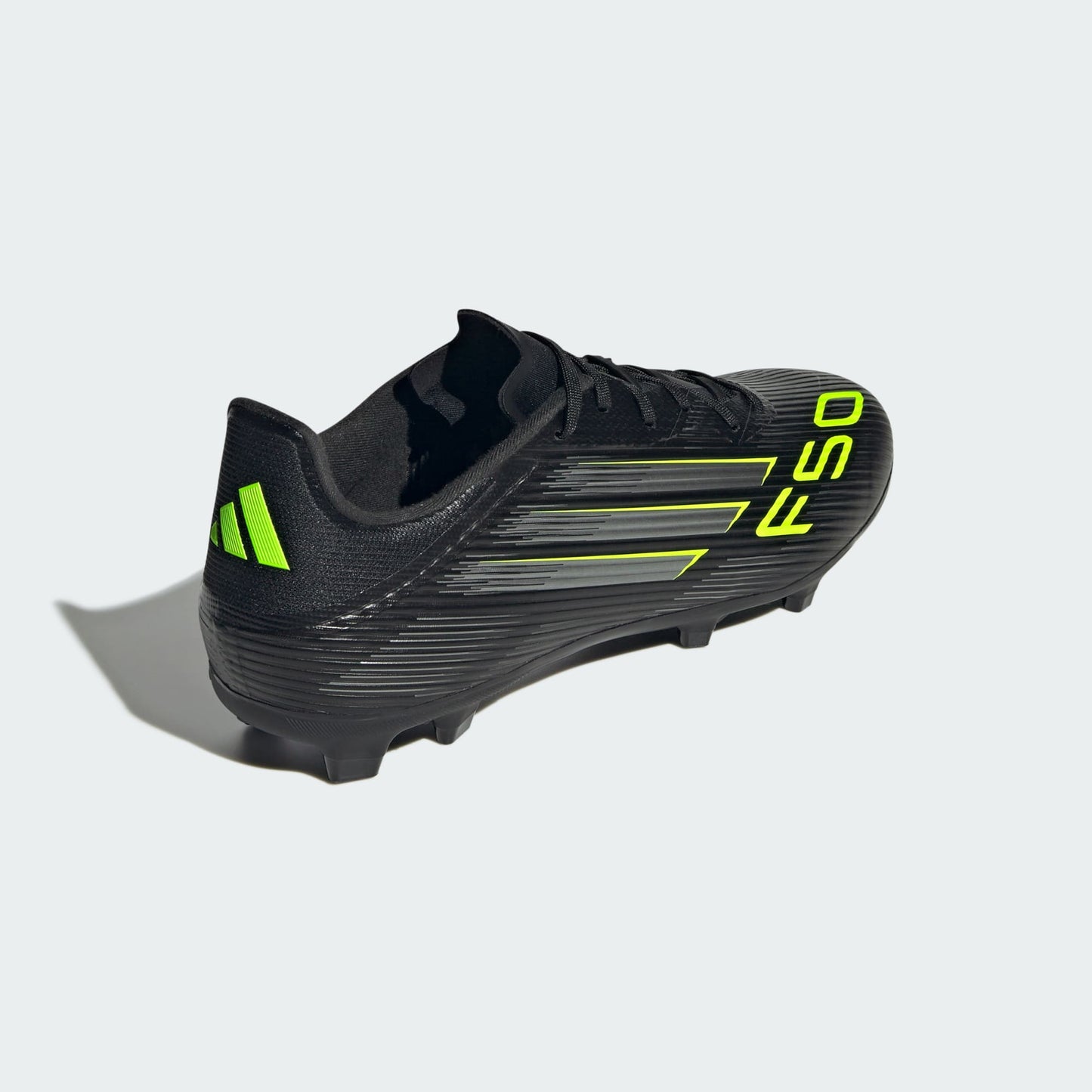 Chuteira Adidas F50 League Firm/Multi-Ground Campo