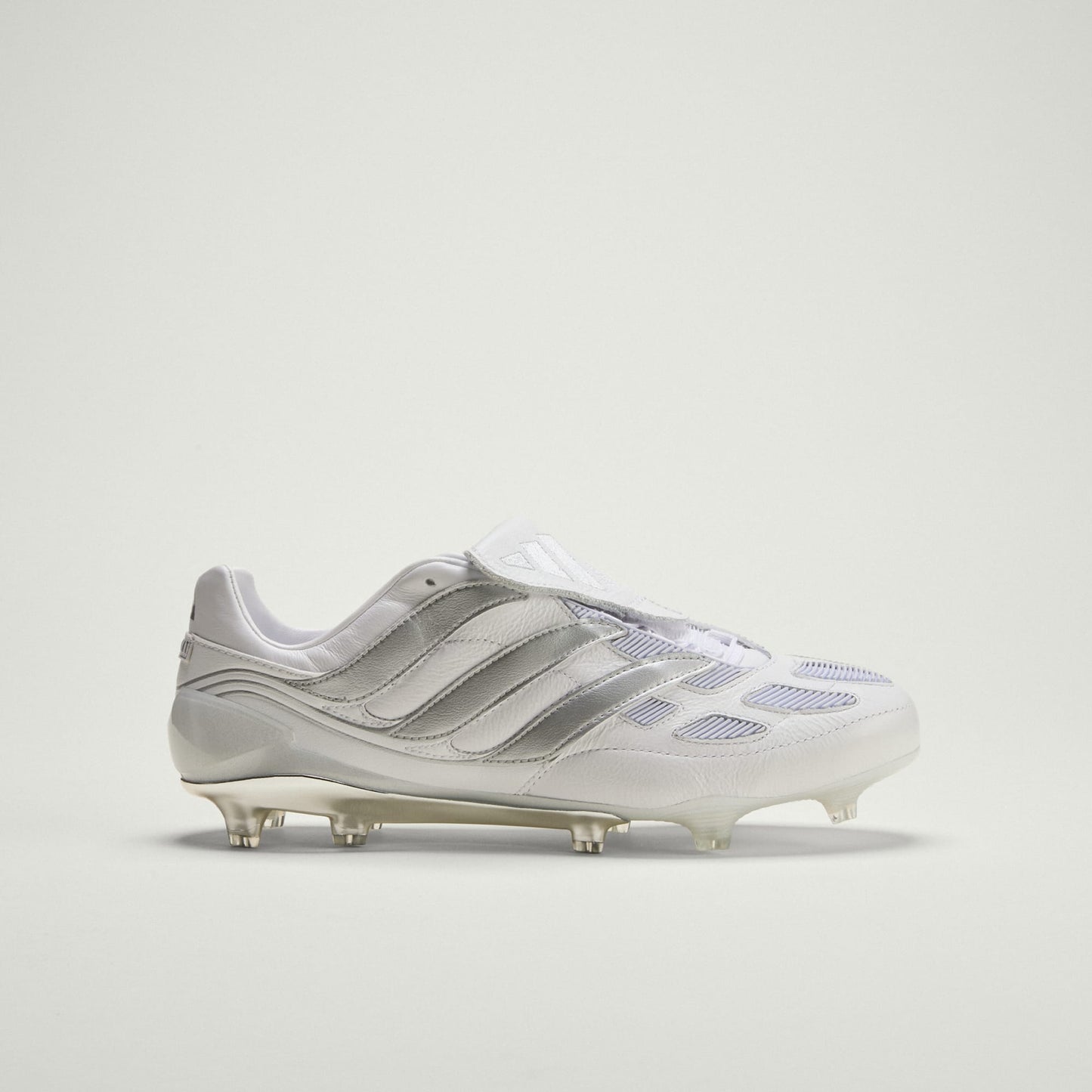 Chuteiras Adidas Predator Precision Campo
