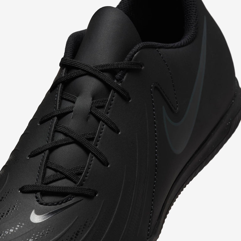 Chuteira Nike Phantom GX II Club Futsal