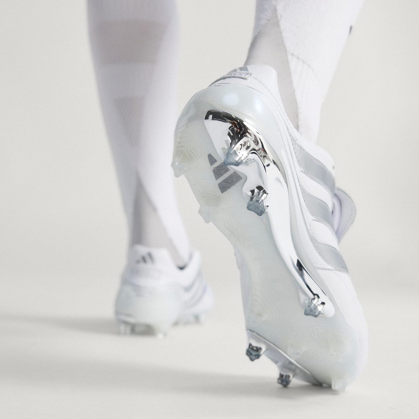 Chuteiras Adidas Predator Precision Campo