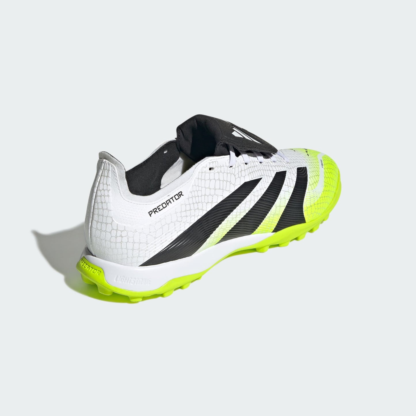 Chuteira Adidas Predator League Fold-Over Society