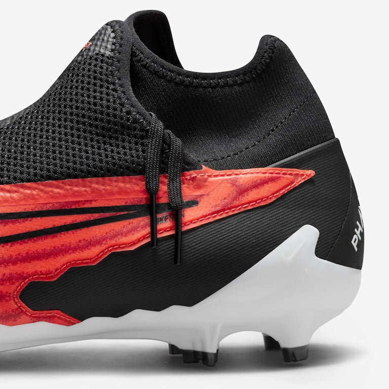 Chuteira Nike Phantom GX Pro Dynamic Fit Campo