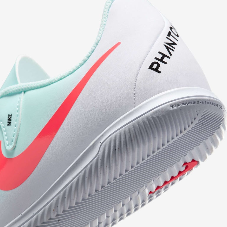 Chuteira Nike Phantom GX II Club Infantil Futsal