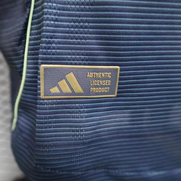 Camisa Real Madrid 2025/26 - Jogador Masculino - Azul Cinza