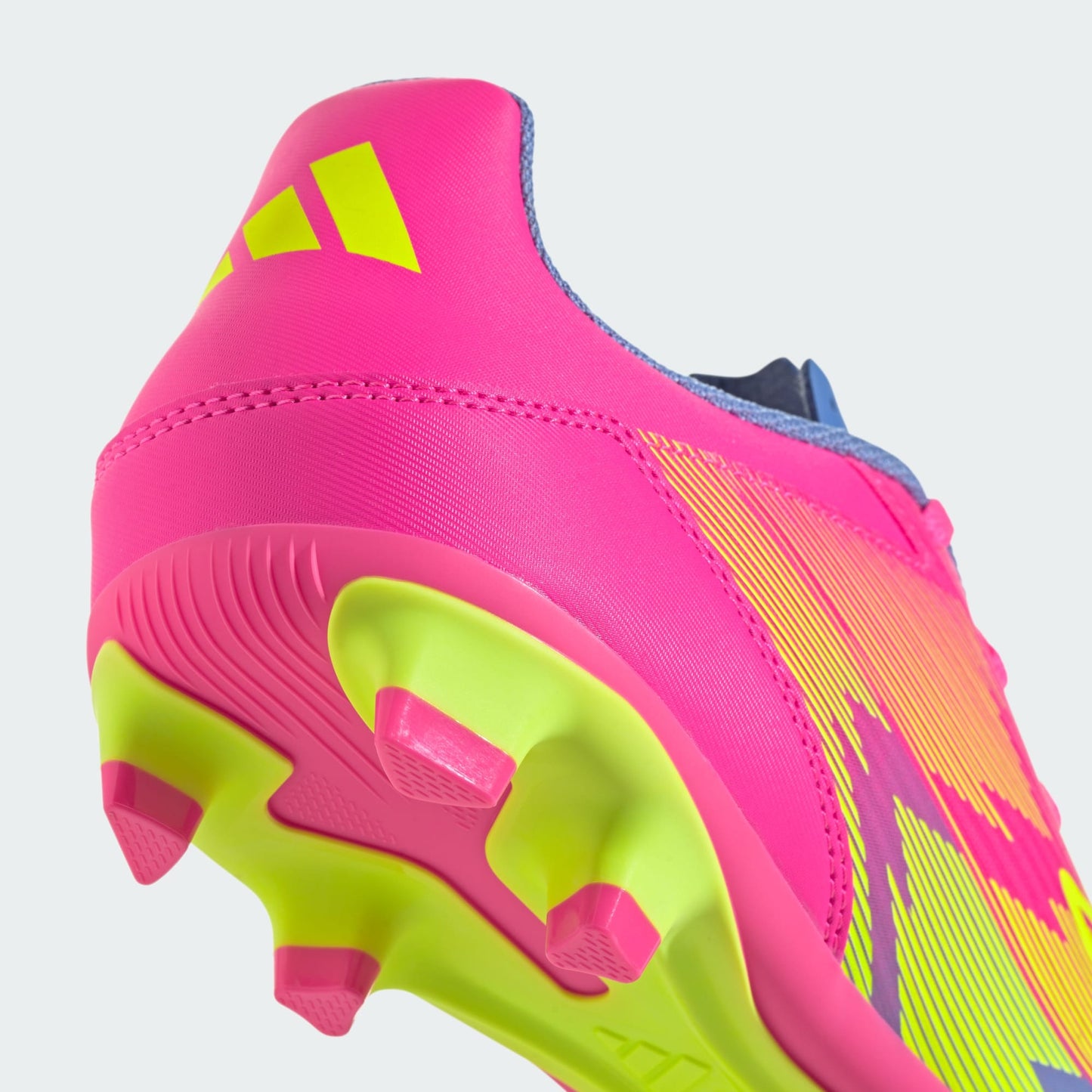 Chuteira Adidas F50 Club Firm/Multi-Ground Campo
