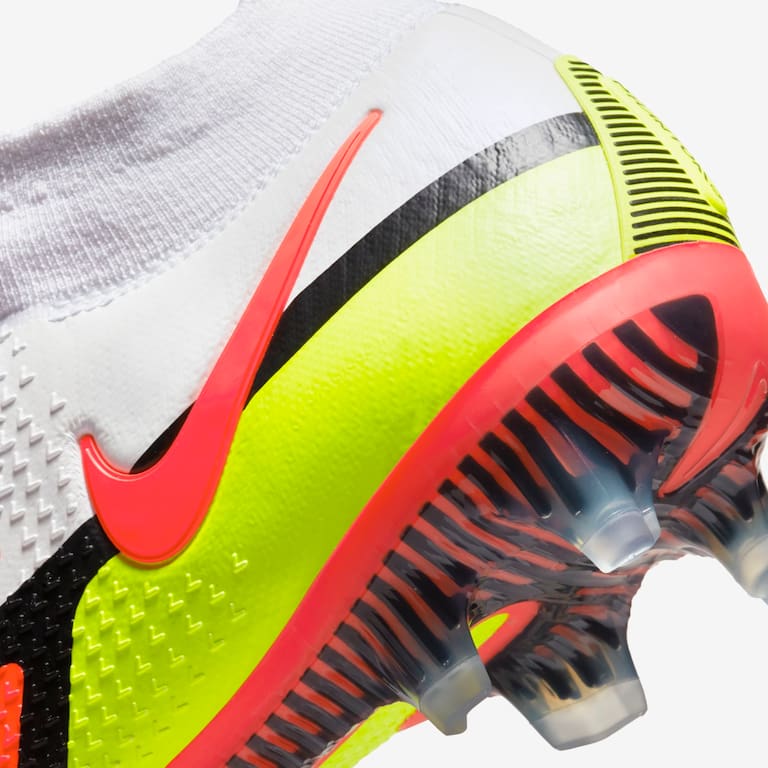 Chuteira Nike Phantom GT2 Elite Campo