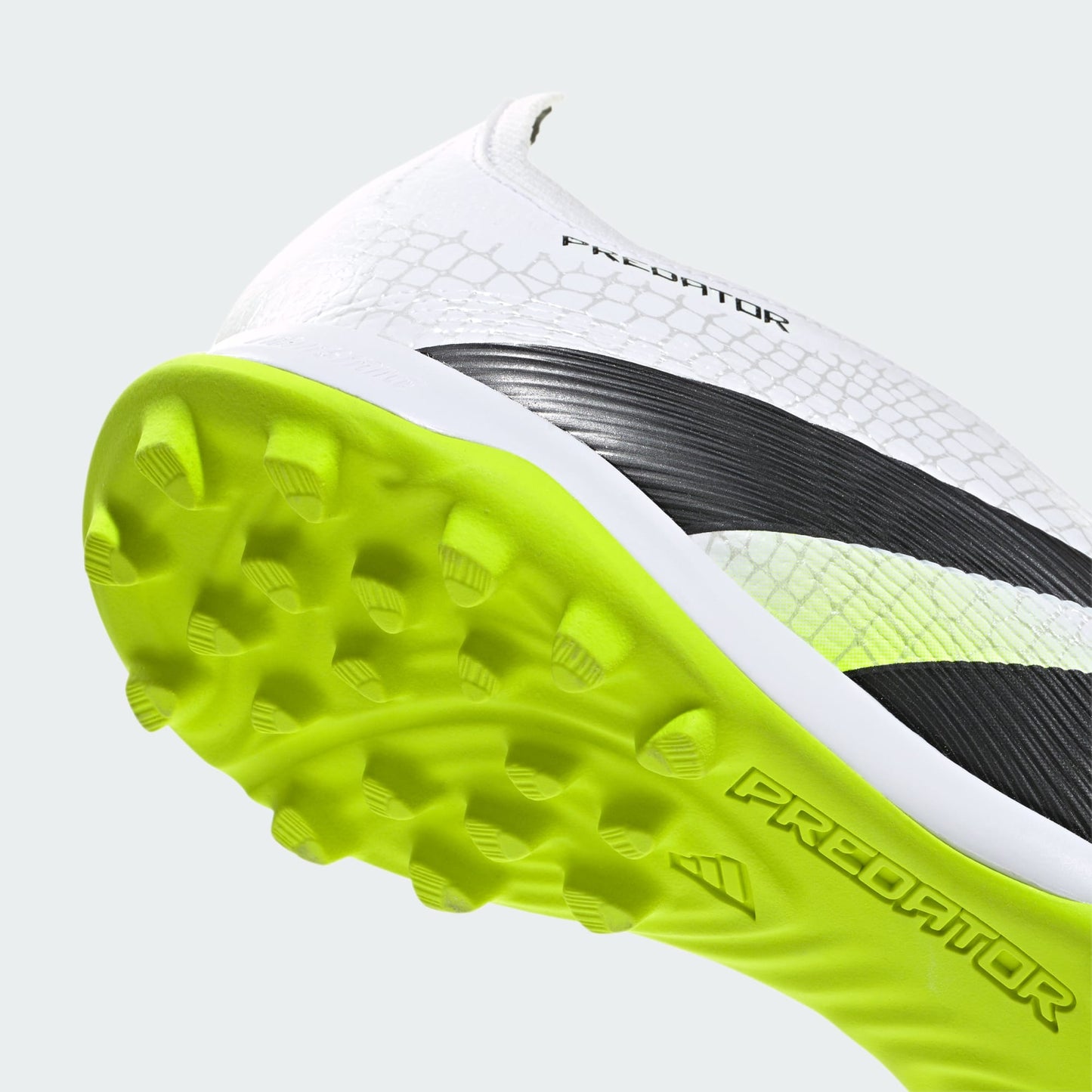 Chuteira Adidas Sem Cadarços Predator League Society