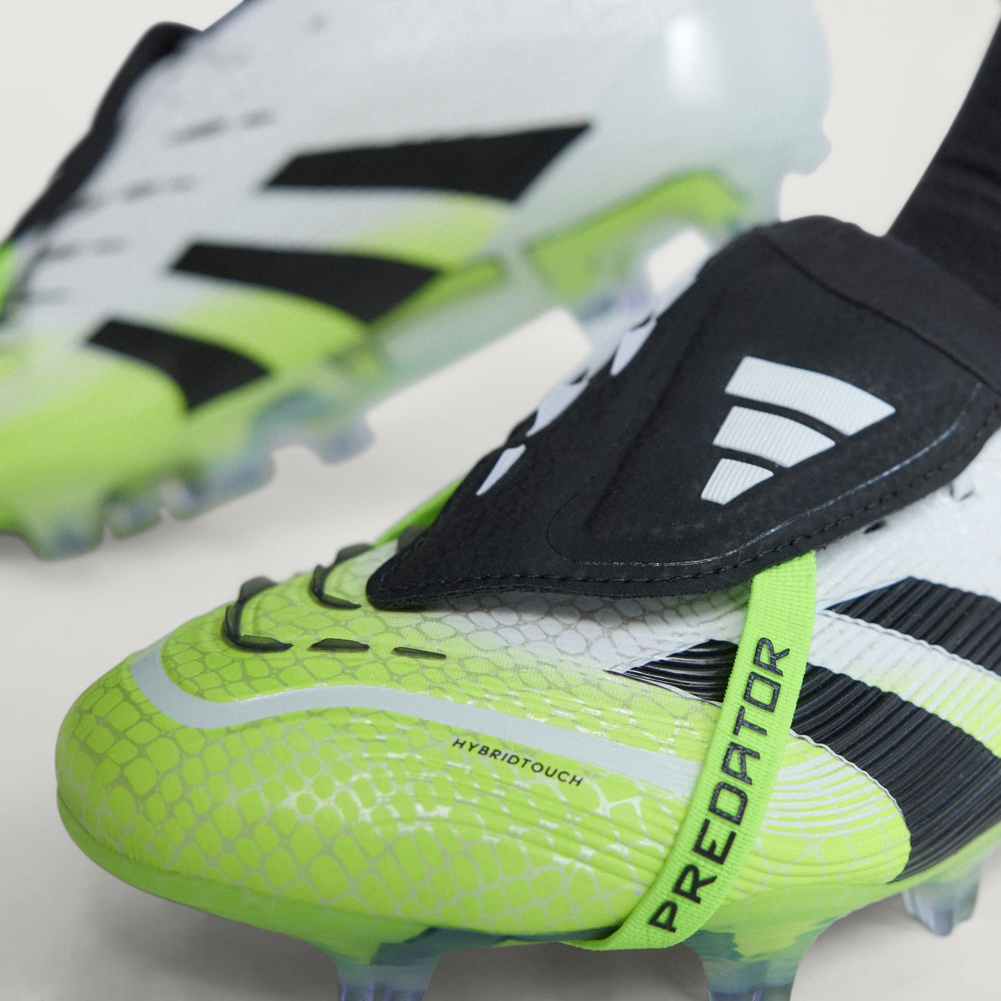 Chuteira Adidas Predator Elite Fold-Over Tongue Campo