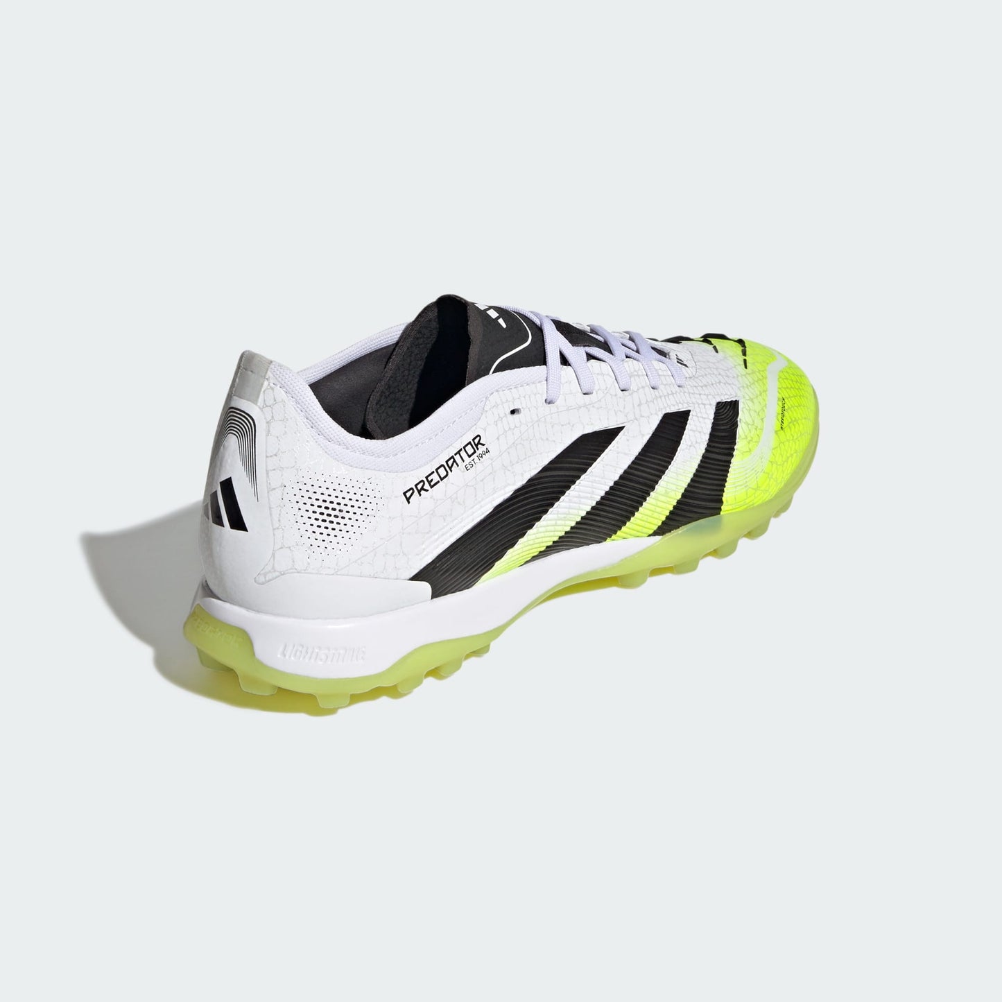 Chuteira Adidas Predator Pro Society