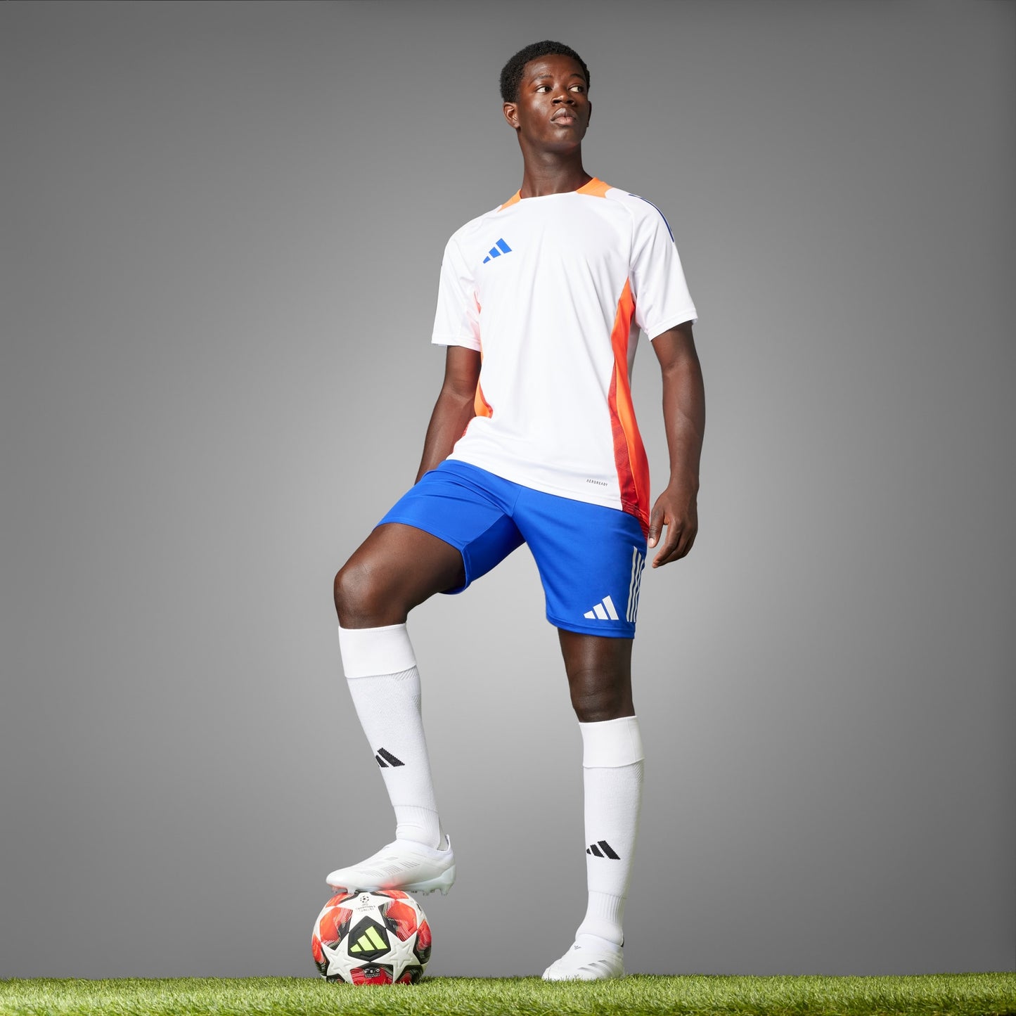 Bola Adidas Fired Up