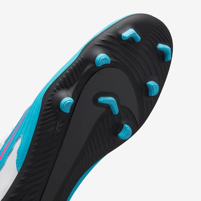 Chuteira Nike Phantom GX Club Campo