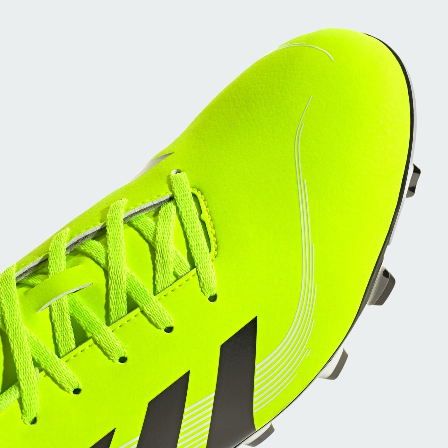 Chuteira Adidas Predator 25 Essentials Firm/Multi-Ground Campo