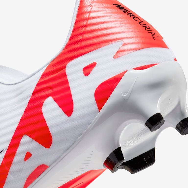 Chuteira Nike Zoom Mercurial Vapor 15 Academy Campo